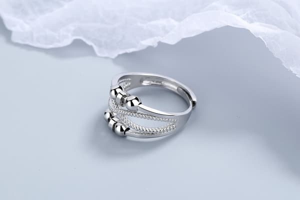 INF Anti-stressring med pärlor Silver S